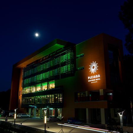 יאשי Pleiada Boutique Hotel & Spa מראה חיצוני תמונה The library at night